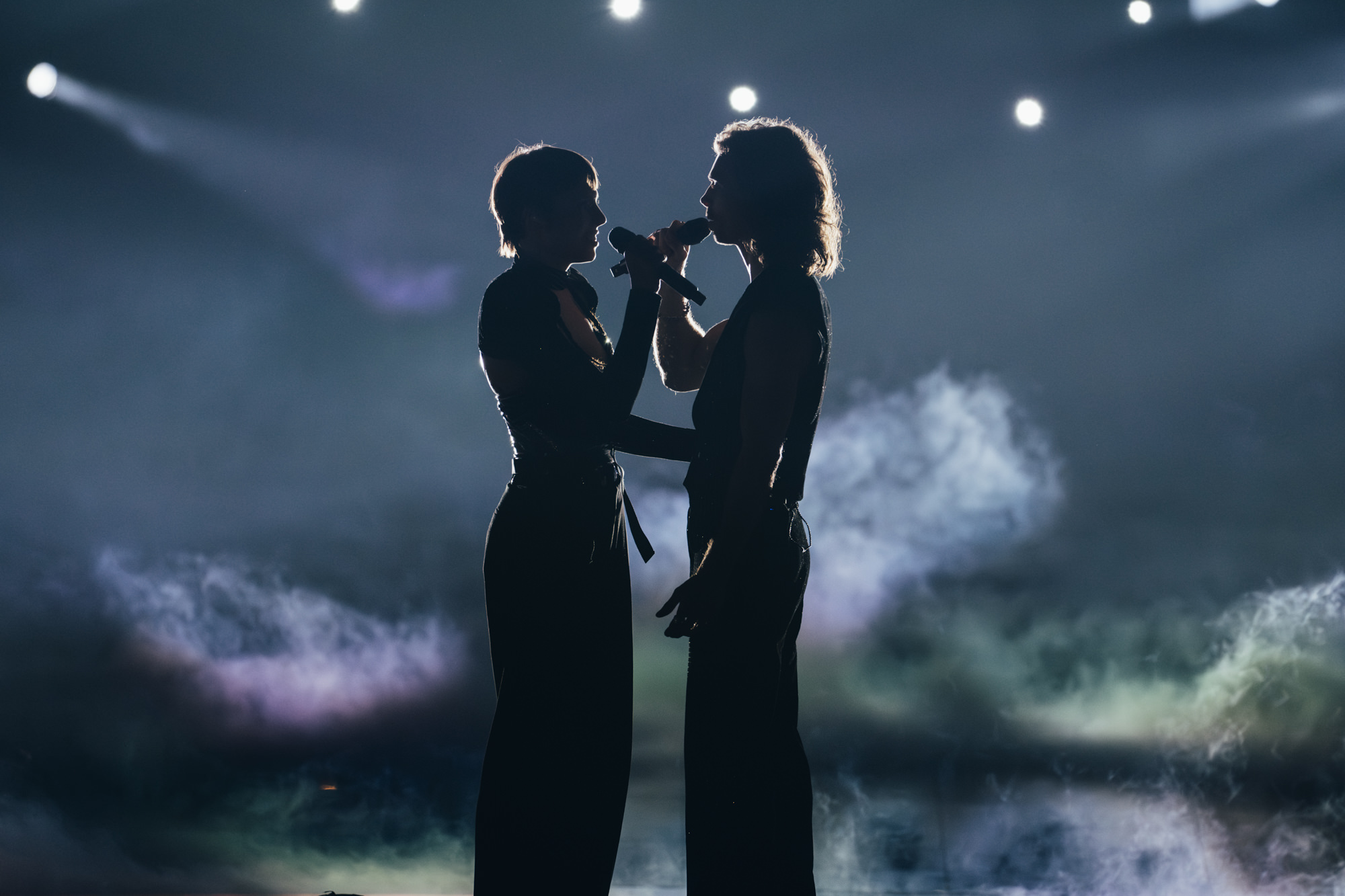 Mia Nicolai & Dion Cooper performed Burning Daylight for Netherlands at the First Semi-Final at Liverpool Arena