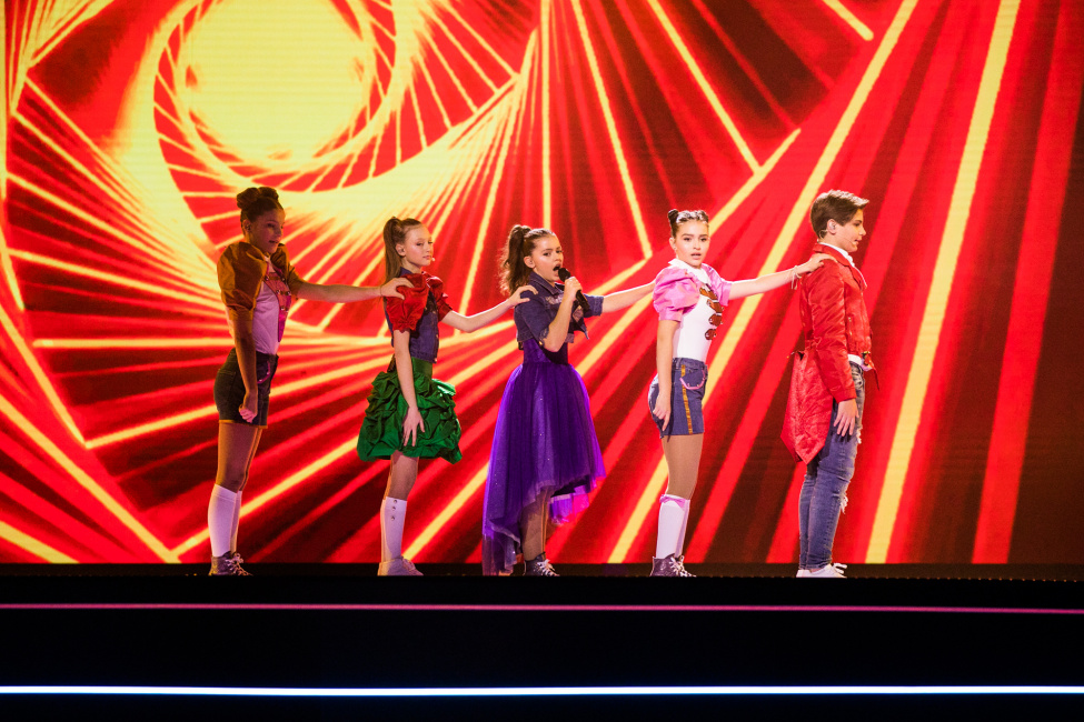 Lara-Irina-jovan-junior-eurovision-first-rehearsal