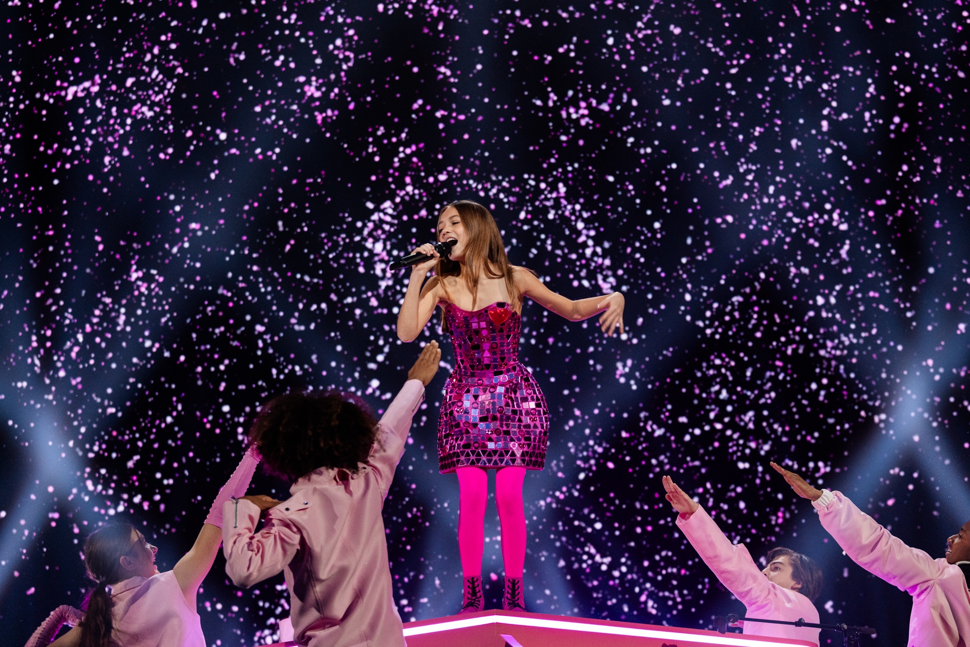 Zoe winning Junior Eurovision 2023 for France