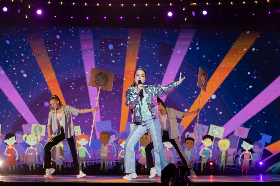 Germany's Pauline performing at Junior Eurovision 2021