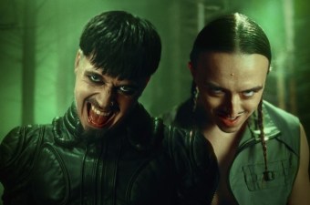 Käärijä and Tommy Cash looking mischievous on the cover of the 'It's crazy it's party single'