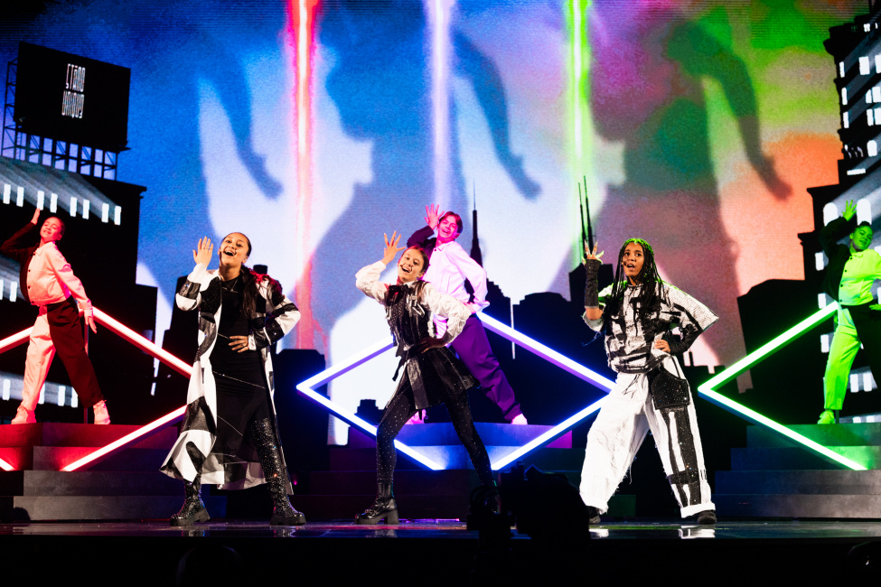 🇬🇧 United Kingdom / STAND UNIQU3 will perform Back To Life at Junior Eurovision 2023; these photos are from their First Rehearsal in Palais Nikaïa, Nice.