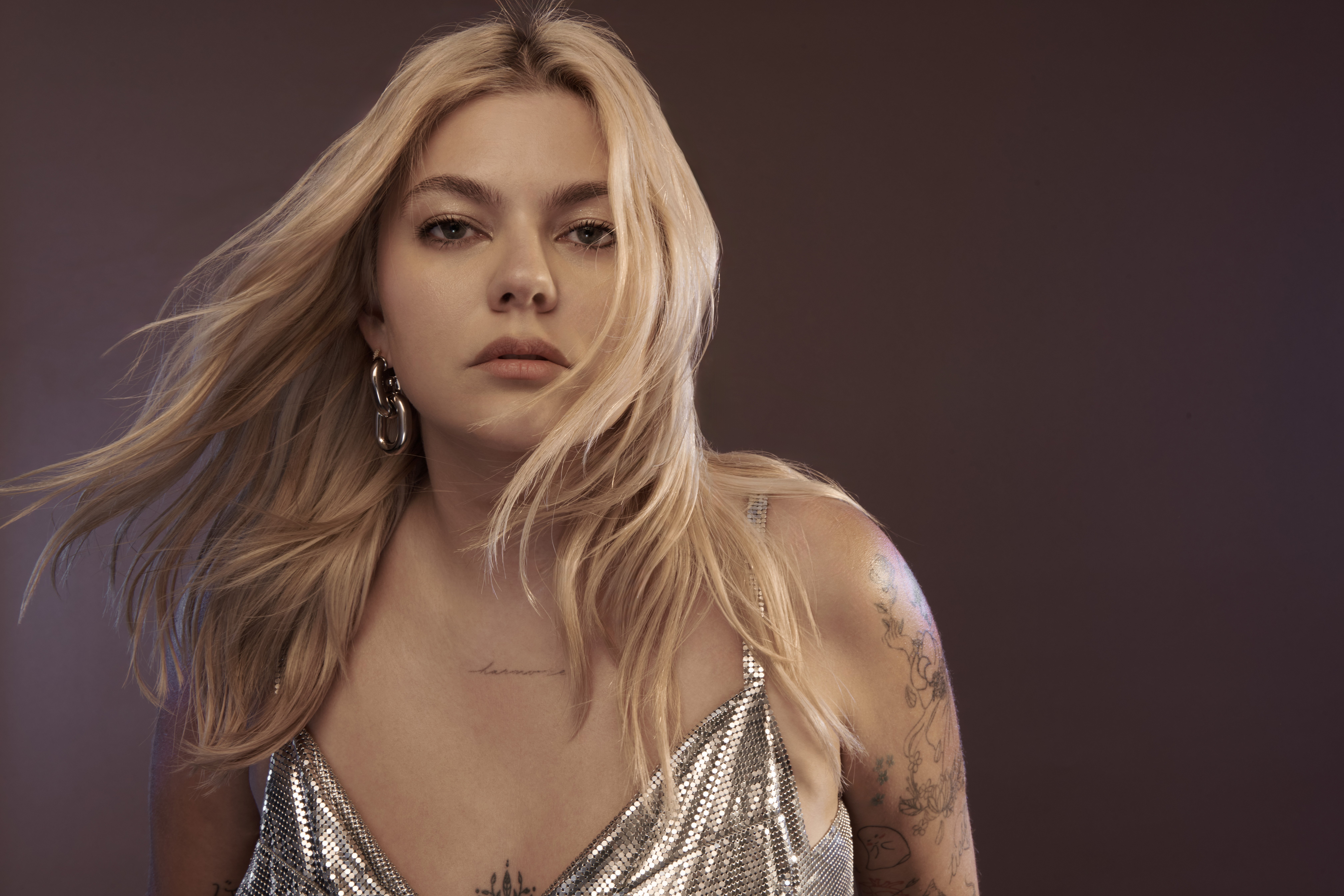 Louane, who has revealed her creative team for Basel.
