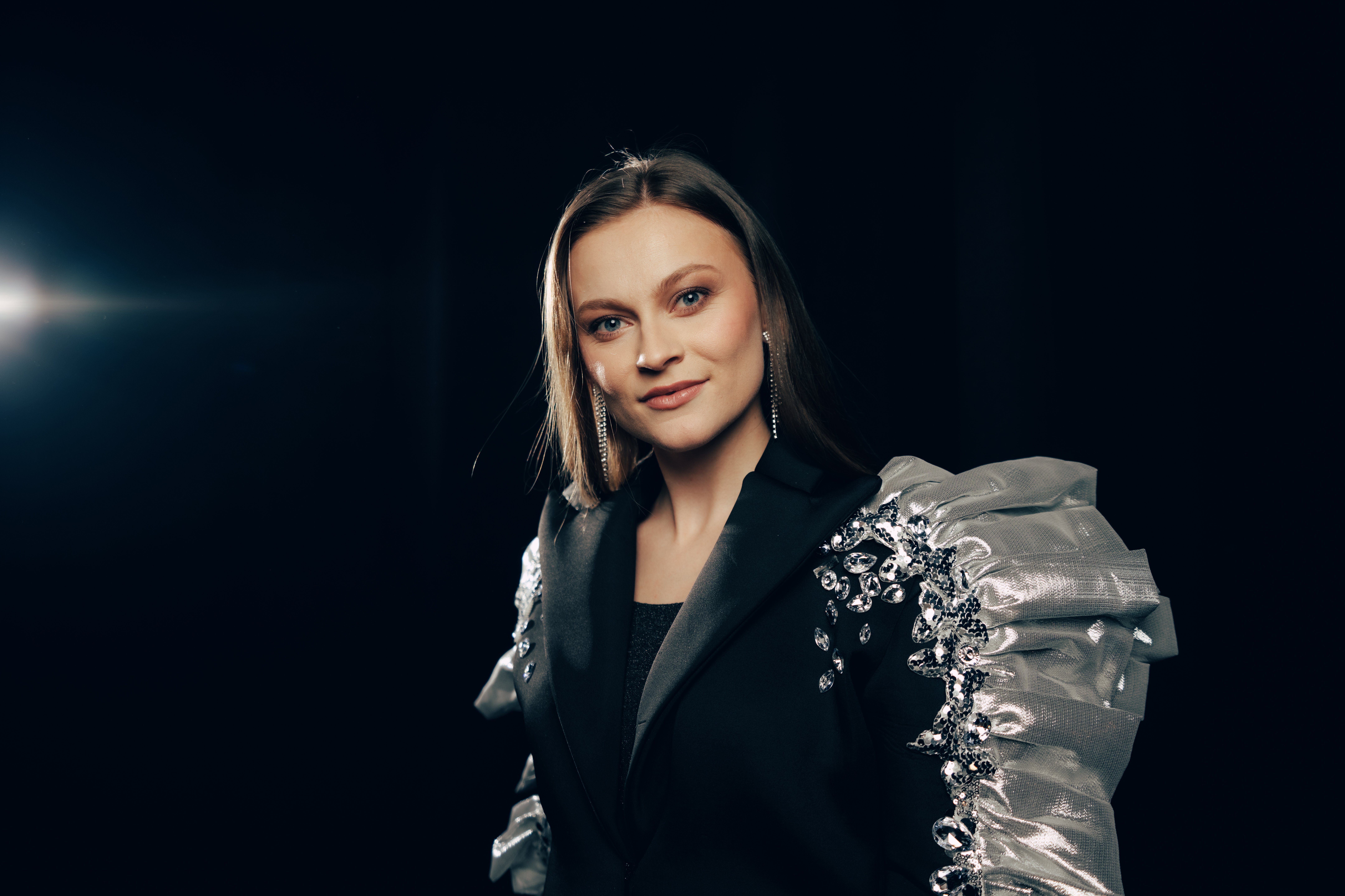 Emmy, who has revealed her creative team for Basel.